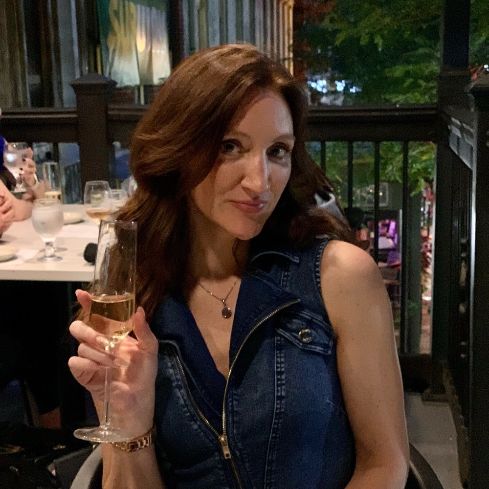 Meet your Posher, Jennifer